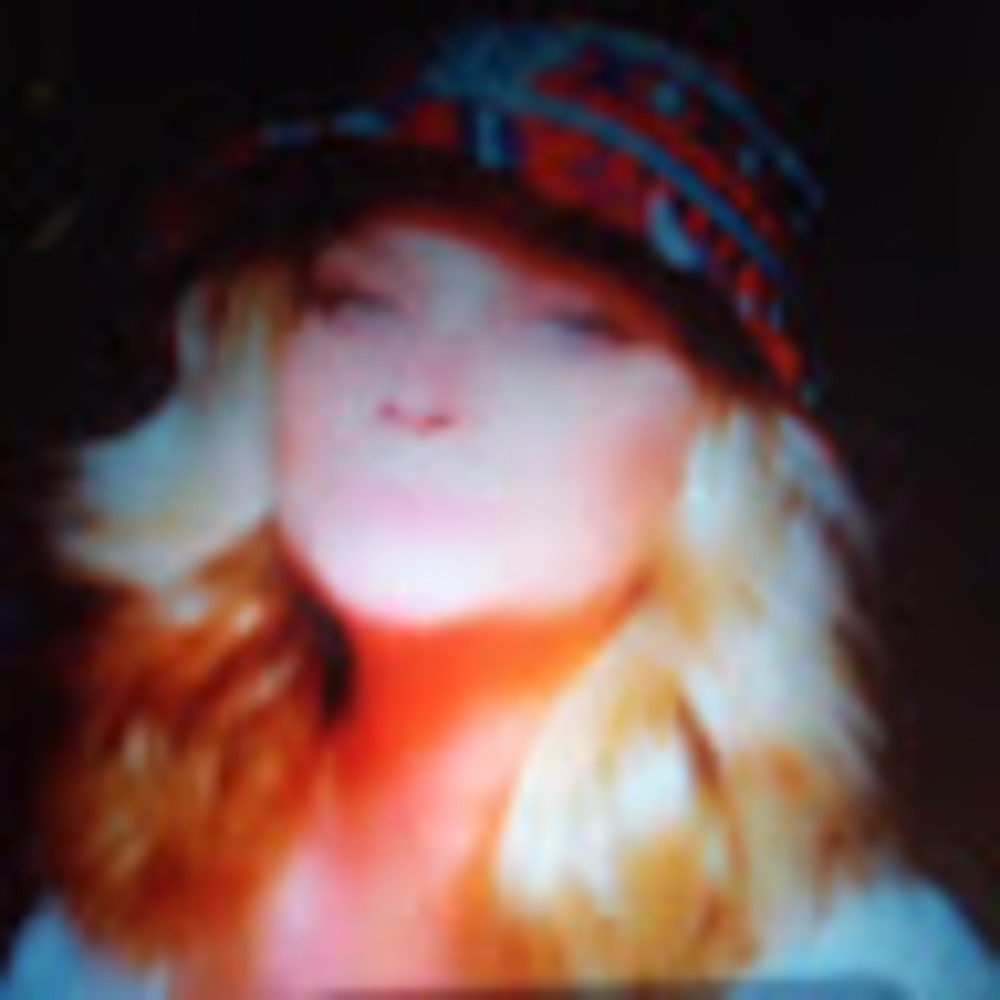 Meet your Posher, Holly